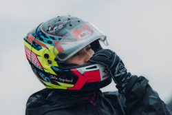 Julia Angelard: la kartista polacca che sogna la F1 Julia Angelard, pilota di karting Minardi Management, ritratto con casco