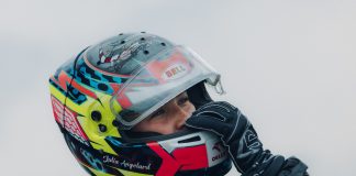 Julia Angelard, pilota di karting Minardi Management, ritratto con casco