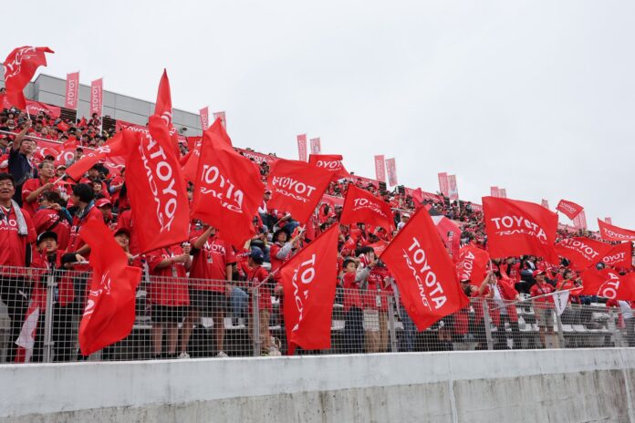 Toyota, tribuna, 6 ore del Fuji