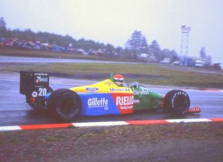 Motori F1 meno elettrici, Pirro: «Al 100%, senza dubbio» Emanuele Pirro con la Benetton-Ford sotto la pioggia al Gran Premio del Belgio 1989