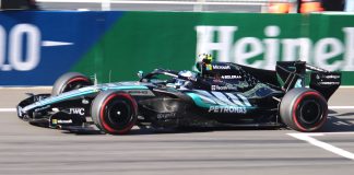 Kimi Antonelli con la Mercedes nelle qualifiche del Gran Premio di Cina 2026