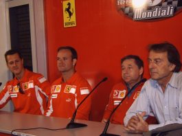 Larini: «Con Montezemolo a Fiorano tutti sull’attenti» Michael Schumacher, Rubens Barrichello, Jean Todt e Luca di Montezemolo in conferenza stampa al Mugello nel 2005